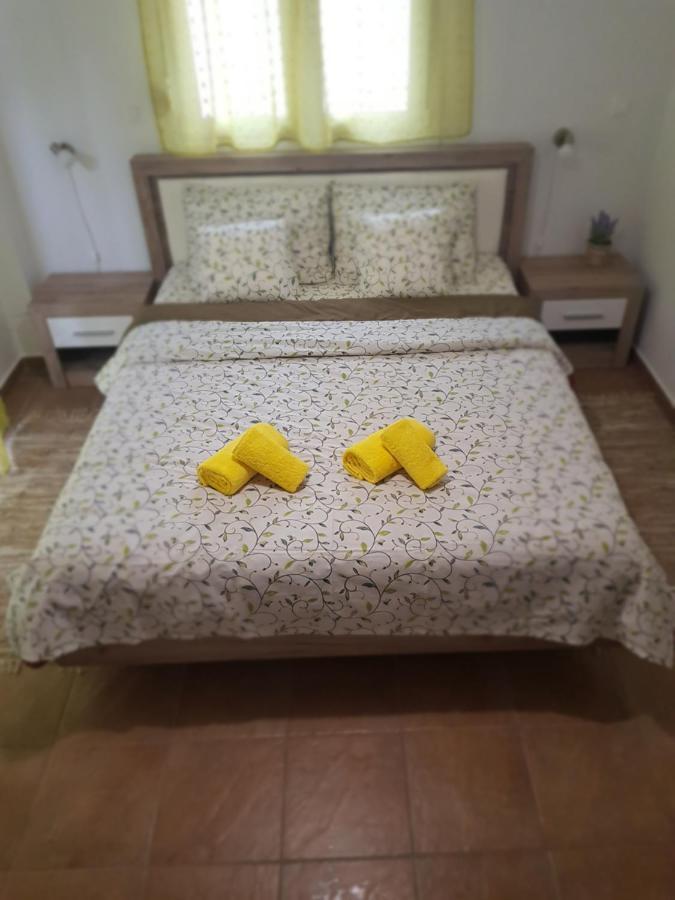 Apartamenty Rodzinne Kamena Vourla Exteriér fotografie