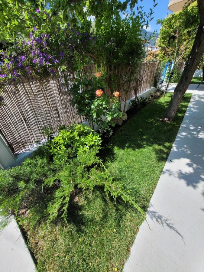 Apartamenty Rodzinne Kamena Vourla Exteriér fotografie